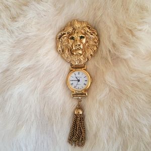 Rare Lion Head Geneva Pendant WATCH with Tassels